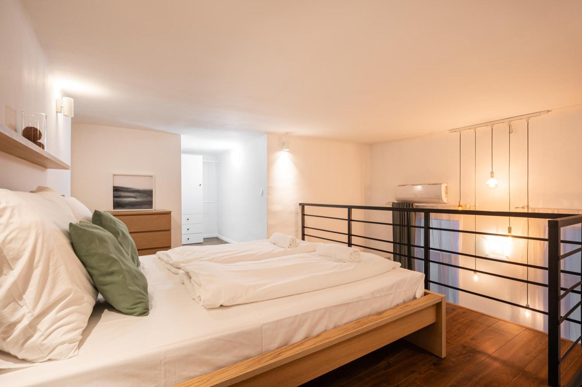 D35 - Chic Boutique Apartments By Bqa Будапеща Екстериор снимка