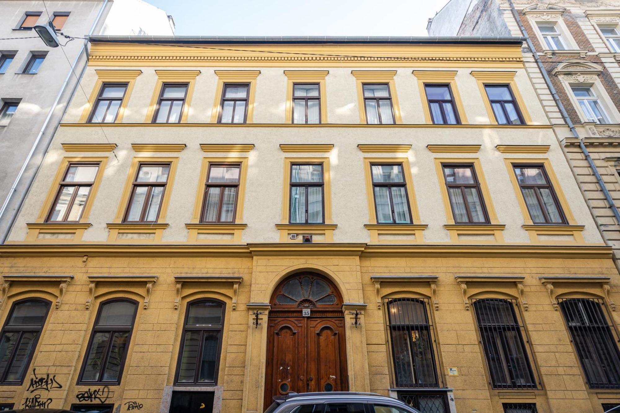 D35 - Chic Boutique Apartments By Bqa Будапеща Екстериор снимка